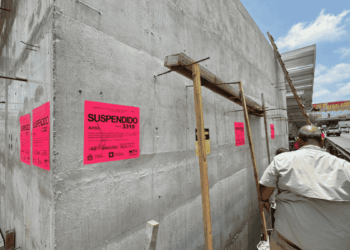 Nuevo León Tapa Ducto Pluvial En Morones Prieto - Salud Regia